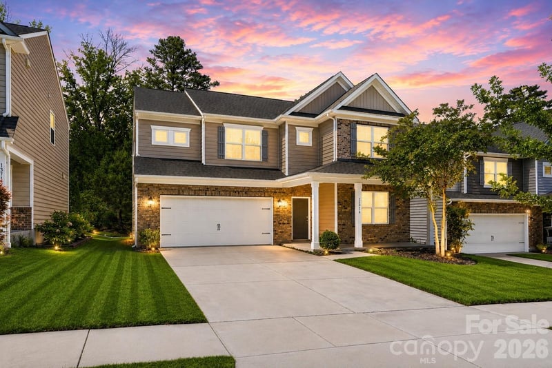 13714 Canterbury Castle Drive, Charlotte, NC - 5 beds, 3.5 baths, 3,086 sqft - $499,900