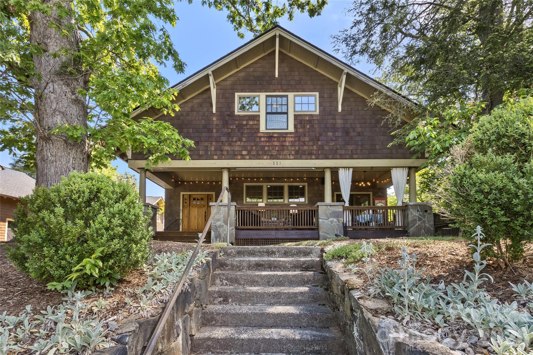 111 Montford Avenue, Asheville, NC — property listing photo