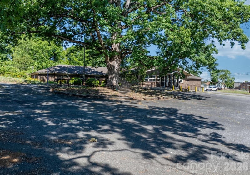 304 S Main Street, Morganton, NC -  - $373,000