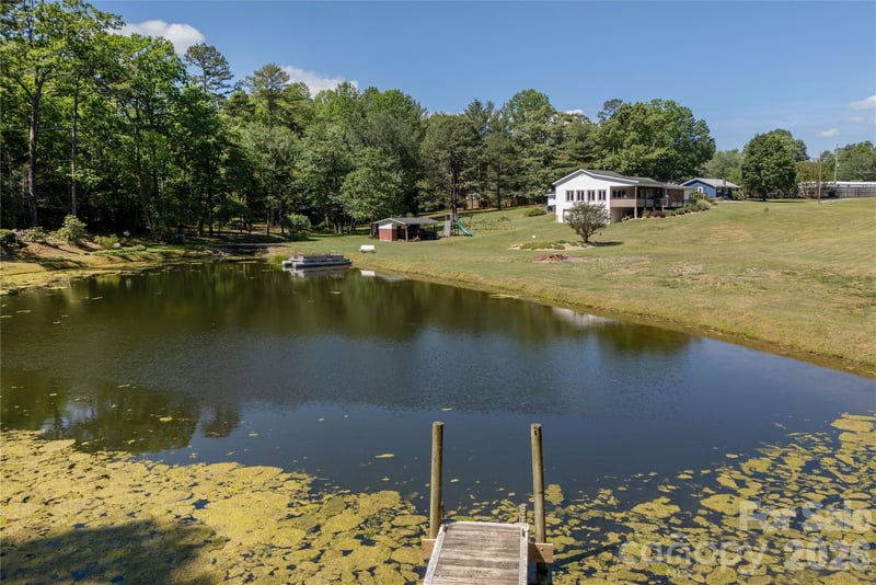 231 Allen Road, East Flat Rock, NC - 3 beds, 2.5 baths, 2,035 sqft - $599,000