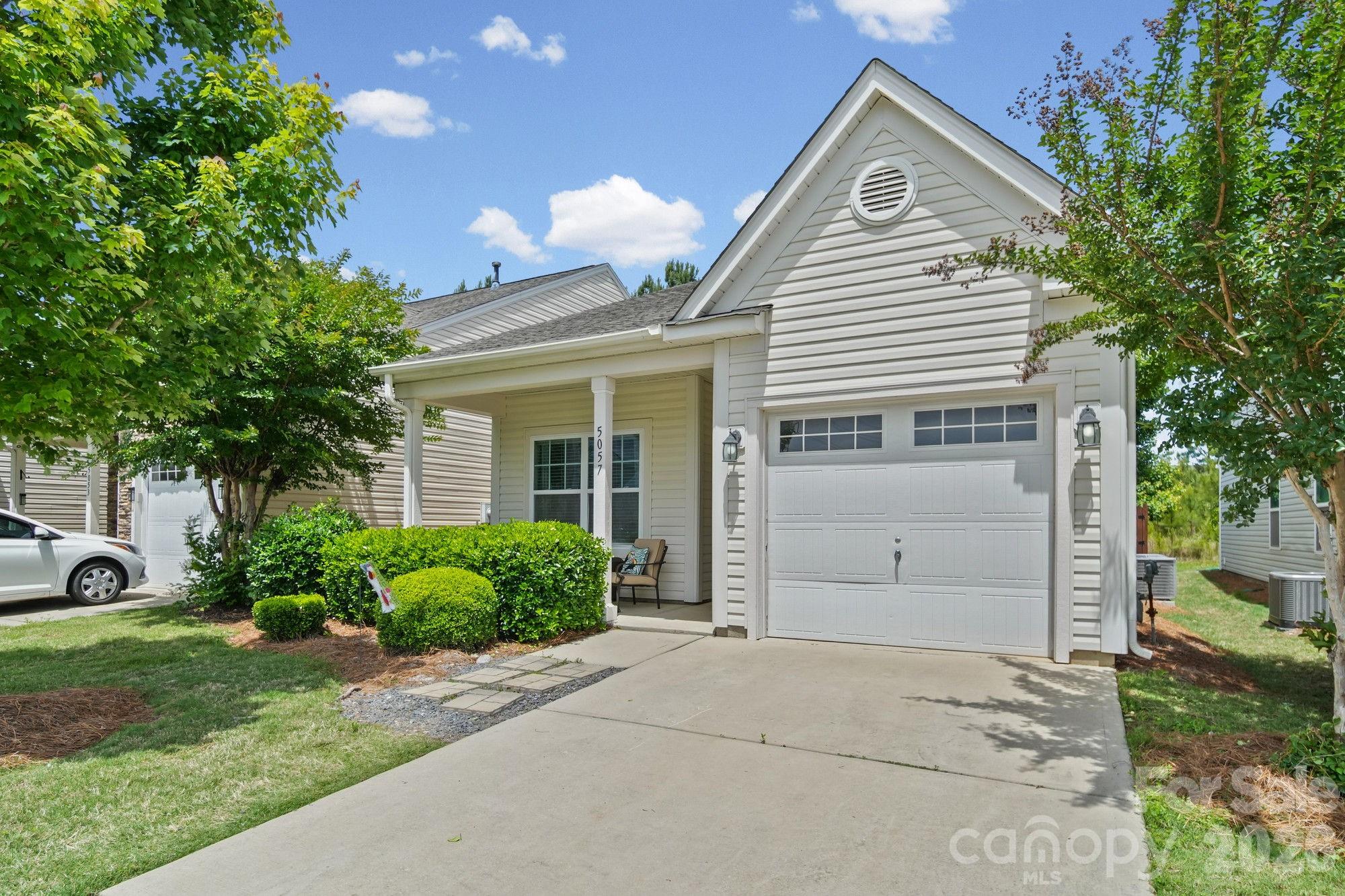 5057 Newport Lakes Drive, Rock Hill, SC — property listing photo