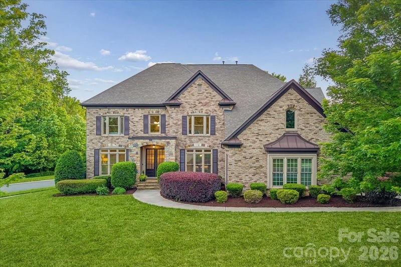 4001 Ainsdale, Matthews, NC - 5 beds, 5 baths, 4,704 sqft - $1,265,000