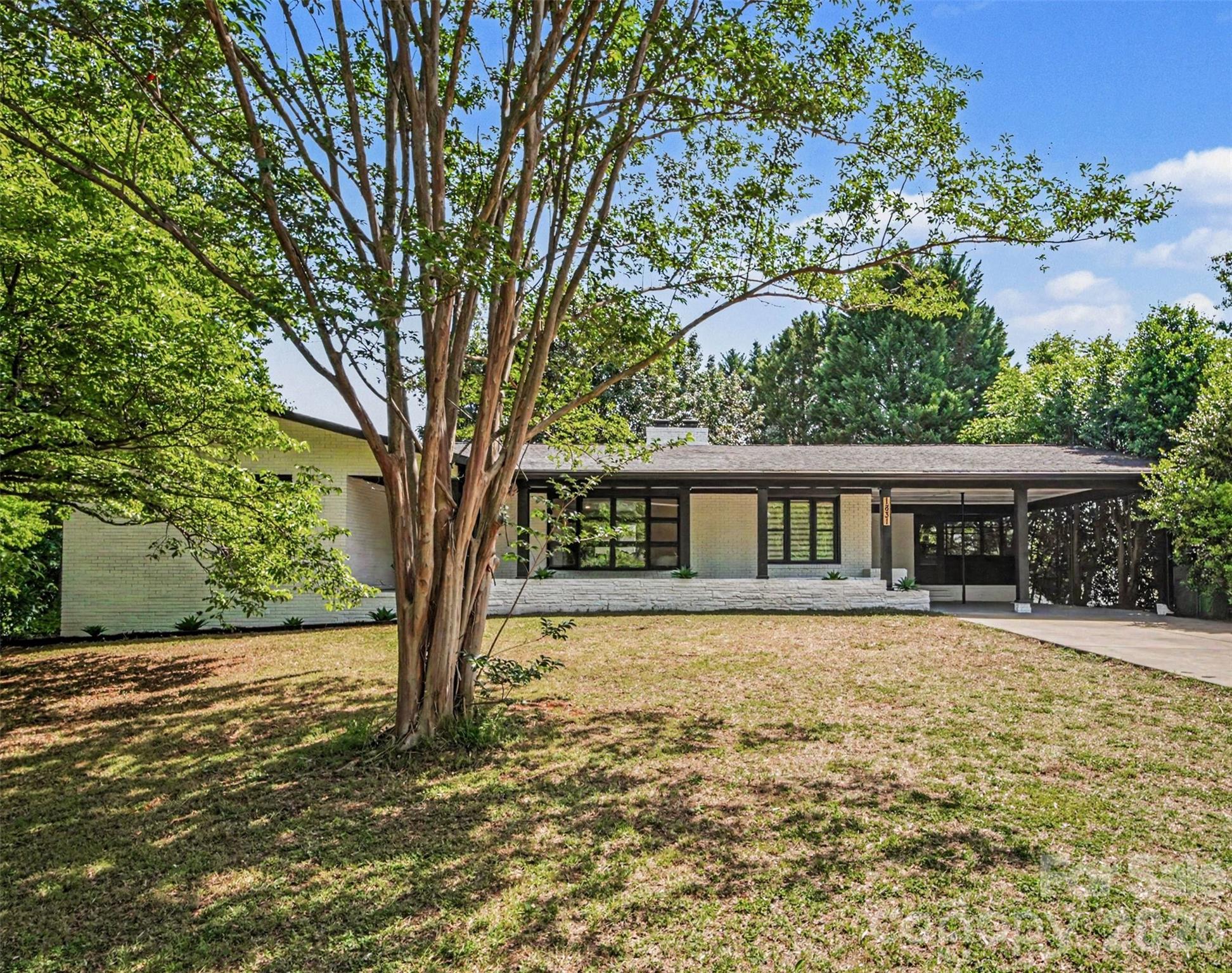 1831 Elizabeth Oaks, Charlotte, NC — property listing photo 1