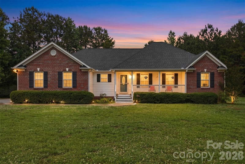 810 Tirzah Road, York, SC - 3 beds, 2 baths, 1,725 sqft - $438,500