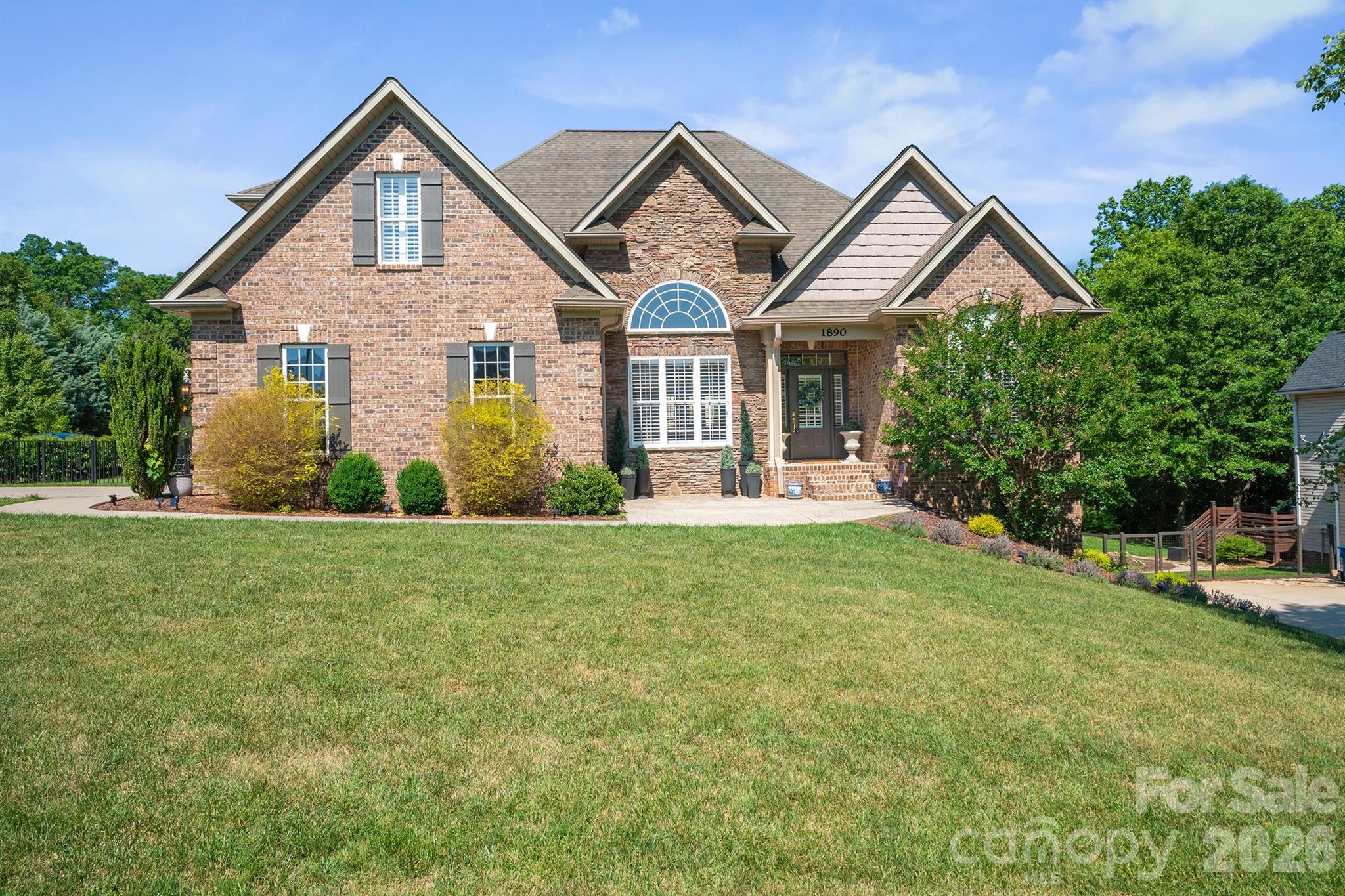 1890 Waterbury Court, Hickory, NC. property listing photo