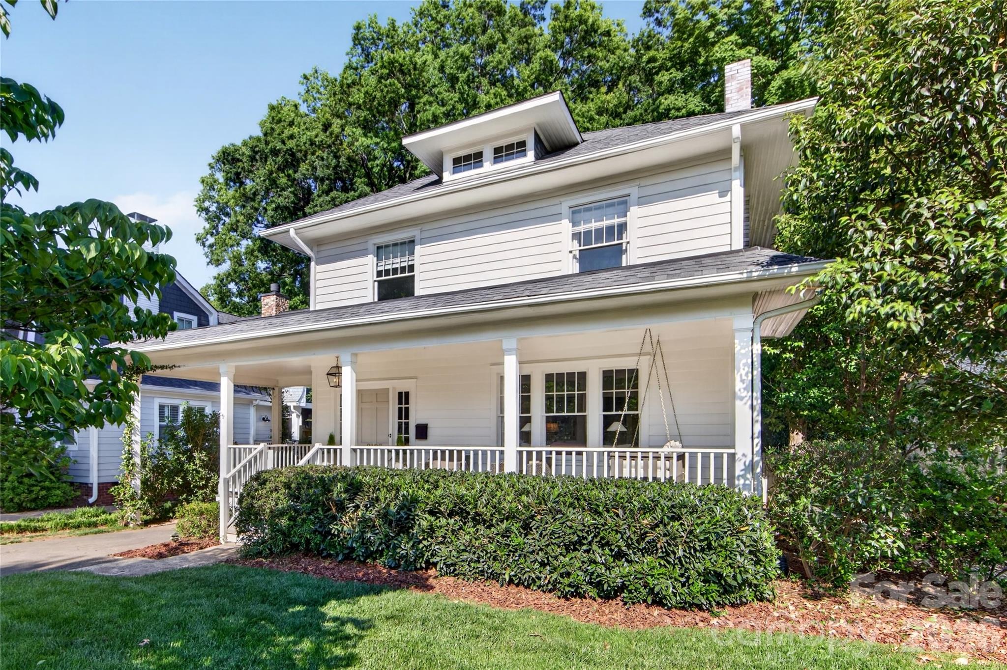 2127 Crescent, Charlotte, NC — property listing photo 1