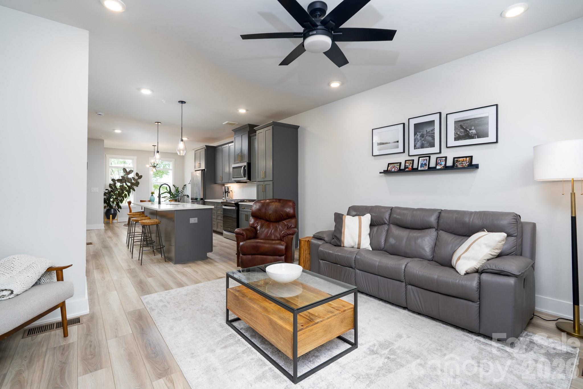 5018 Tiny, Charlotte, NC — property listing photo 1