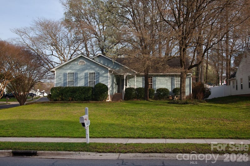 14621 Smith Road, Charlotte, NC - 3 beds, 2 baths, 1,520 sqft - $364,900