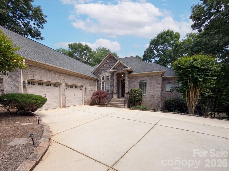 304 Catawba Crest Lane, Clover, SC - 4 beds, 4 baths, 4,109 sqft - $1,249,000