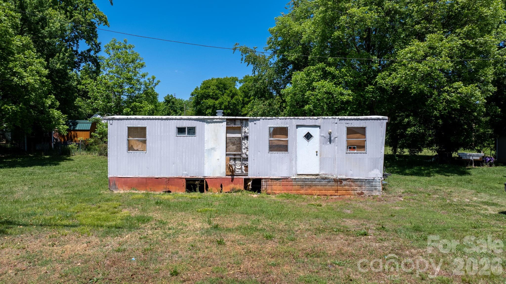 116 E 13th Street, Newton, NC. property listing photo