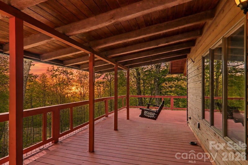 101 Oak Ridge Court, Mars Hill, NC - 3 beds, 2 baths, 2,368 sqft - $499,500