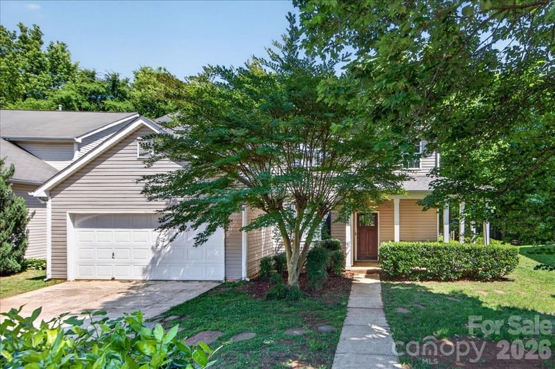 9200 Royal Highlands Court, Charlotte, NC - 3 beds, 2.5 baths, 2,035 sqft - $460,000