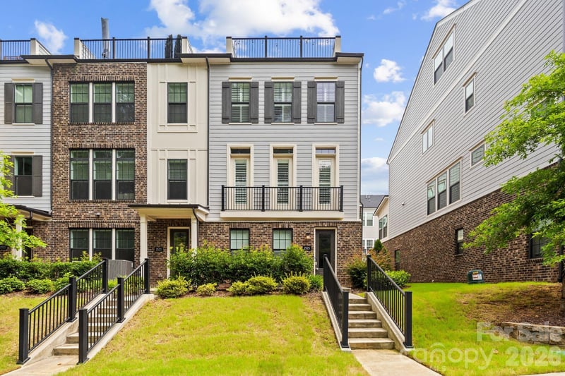 2525 Deacon Avenue, Charlotte, NC - 4 beds, 4.5 baths, 2,983 sqft - $1,030,000