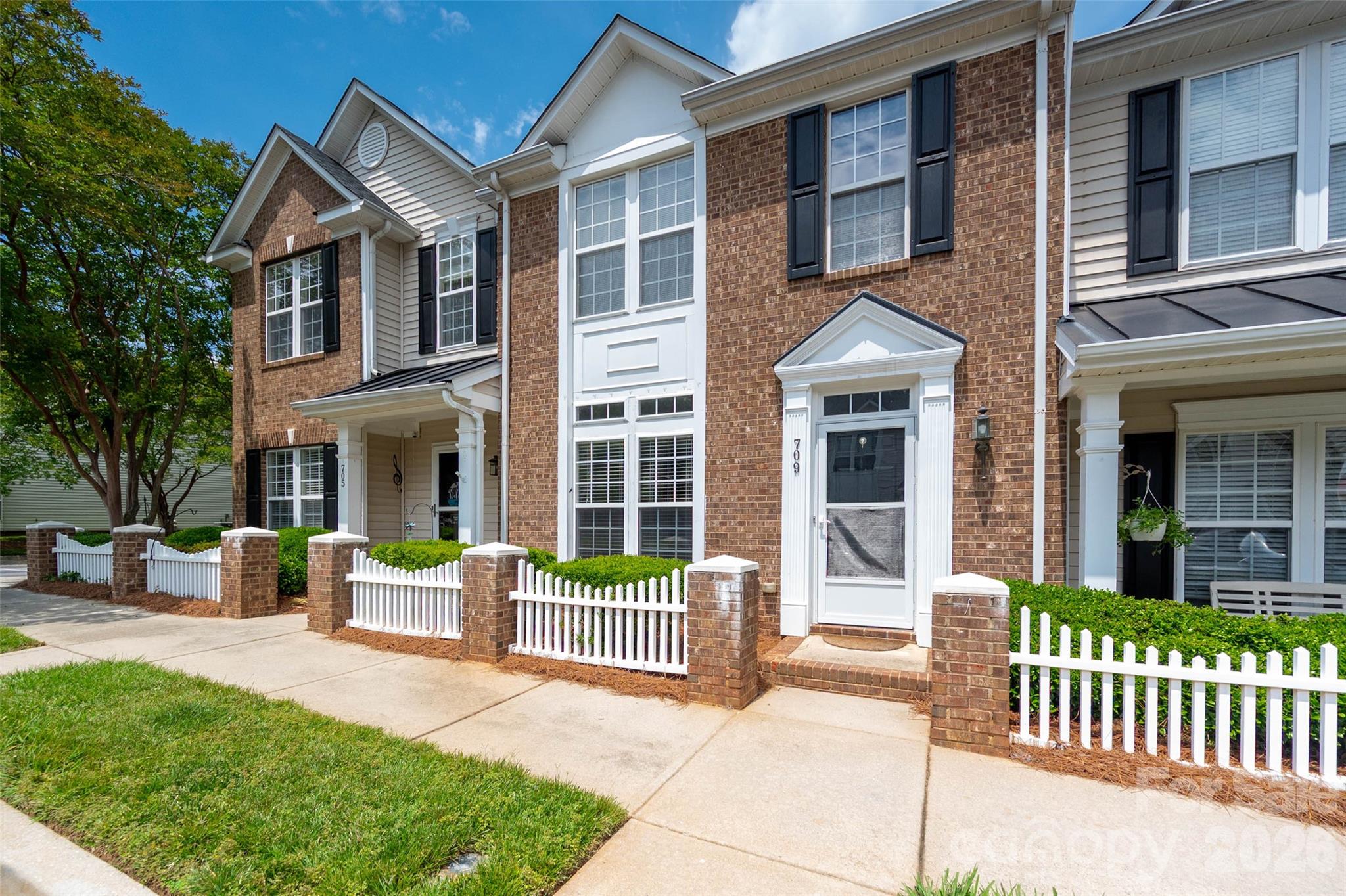 709 Atherton Way, Rock Hill, SC. property listing photo