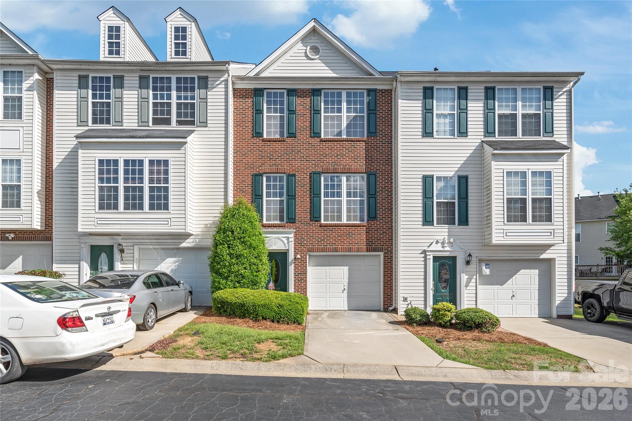 1707 Kashmir White Lane, Fort Mill, SC. property listing photo