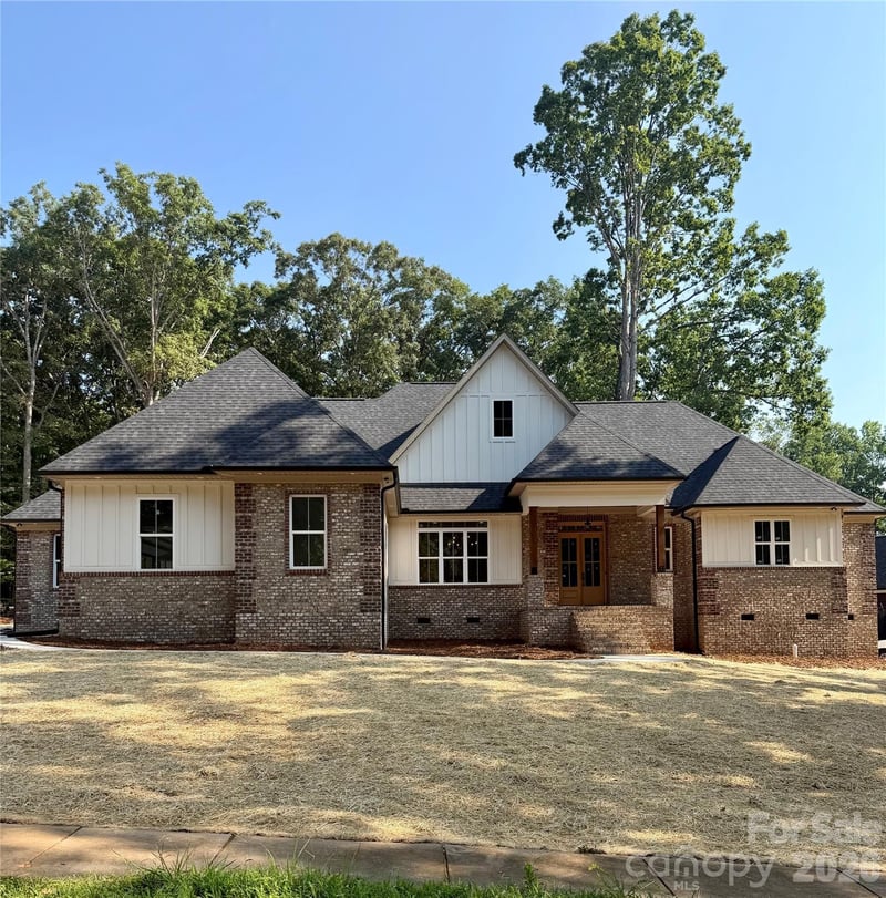 207 Kingsbridge Road, Salisbury, NC - 3 beds, 3.5 baths, 2,931 sqft - $899,900
