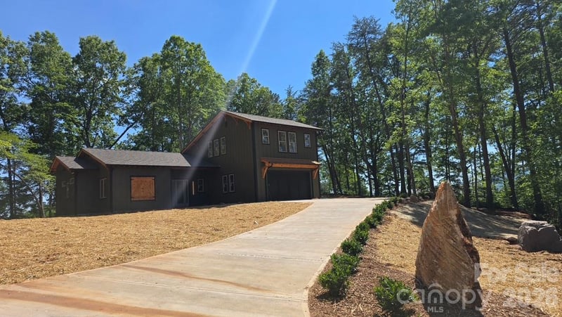 121 Deer Jump Trail, Lake Lure, NC - 4 beds, 4 baths, 2,437 sqft - $949,000