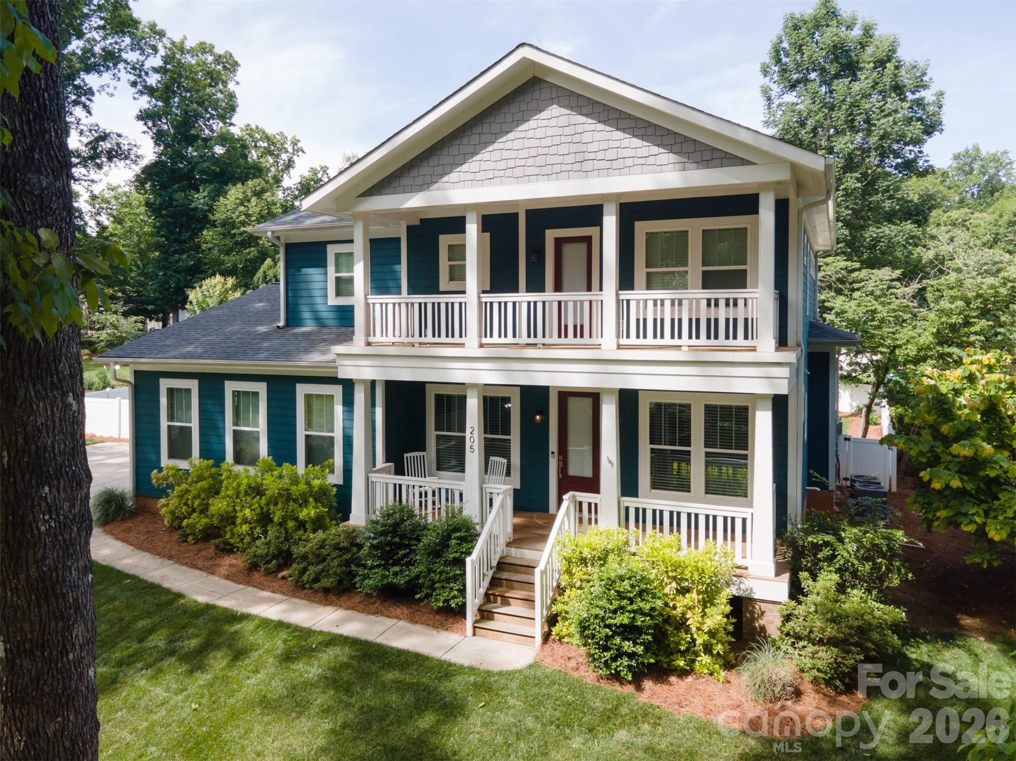 205 Sherwood, Huntersville, NC — property listing photo 1