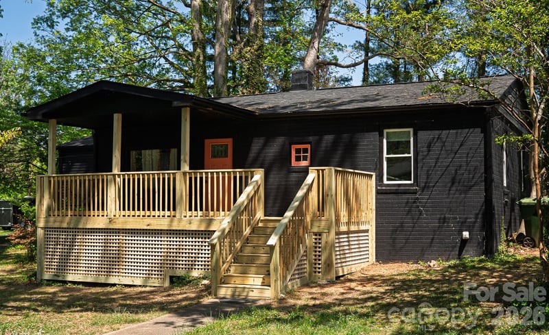 17 Springdale Avenue, Asheville, NC - 3 beds, 2 baths, 1,137 sqft - $437,500