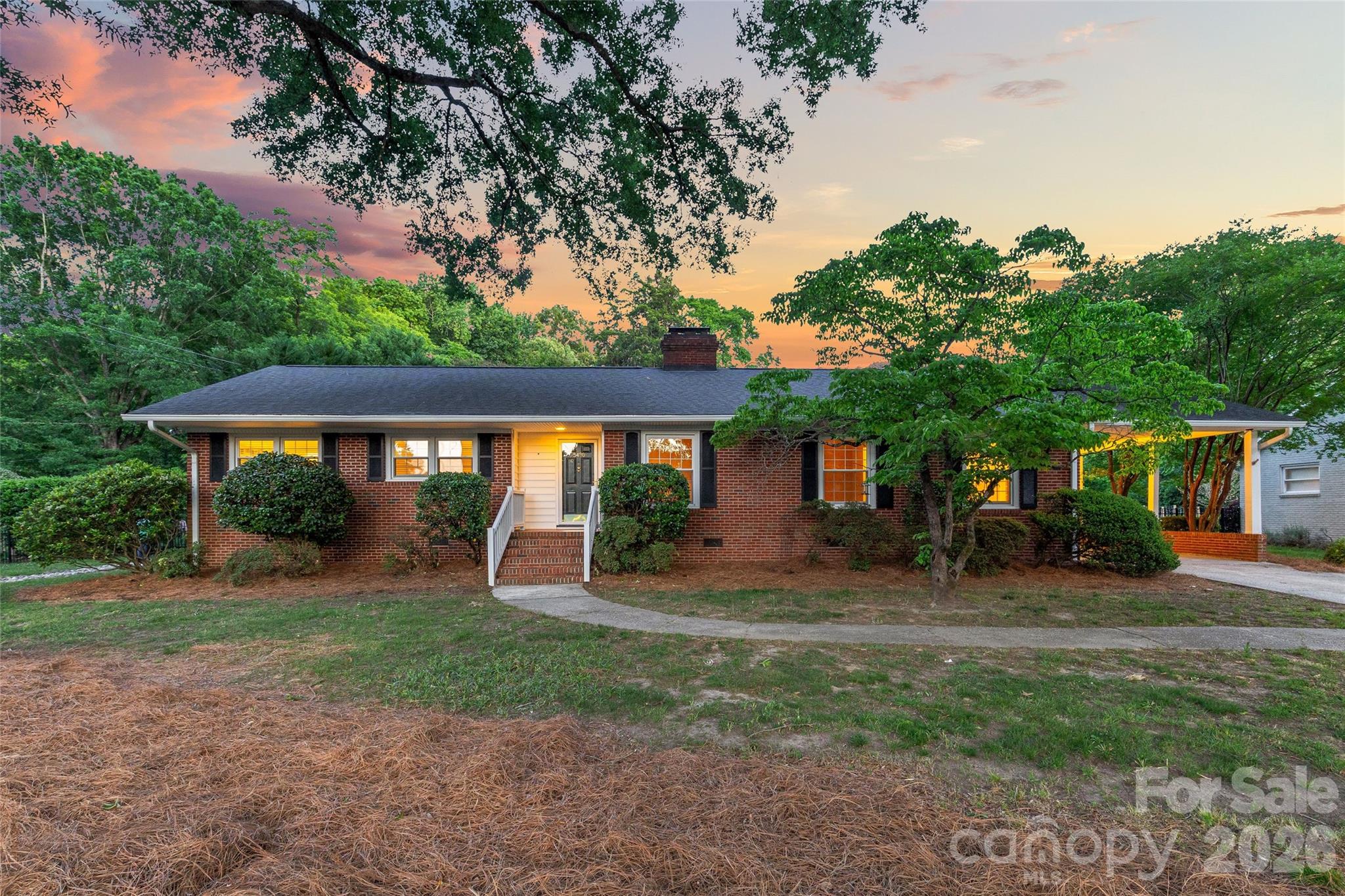 5430 Finsbury, Charlotte, NC — property listing photo 1