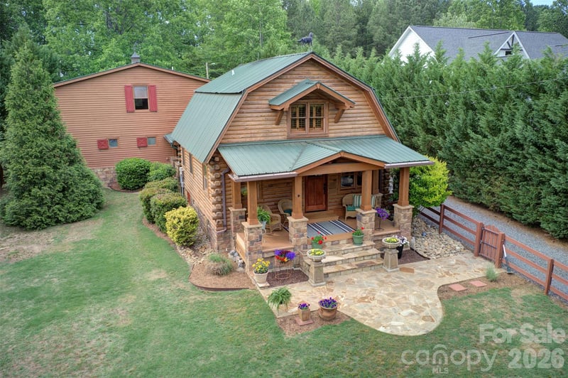 15425 E Rocky River Road, Davidson, NC - 2 beds, 2 baths, 1,265 sqft - $889,000