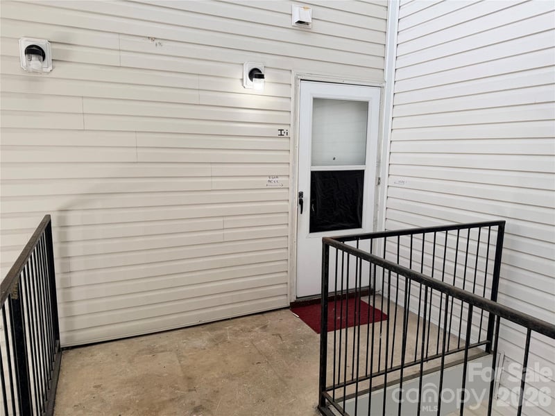 9123 Spyglass Place I, Charlotte, NC - 1 bed, 1 bath, 694 sqft - $120,000