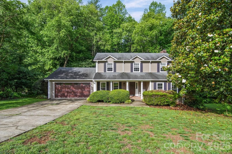 5479 Gunpowder Drive, Hickory, NC - 4 beds, 2.5 baths, 2,140 sqft - $399,900