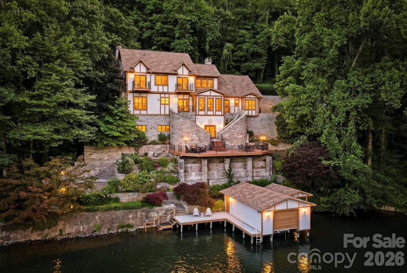 151 Garner Drive, Lake Lure, NC - 4 beds, 3.5 baths, 4,391 sqft - $2,400,000