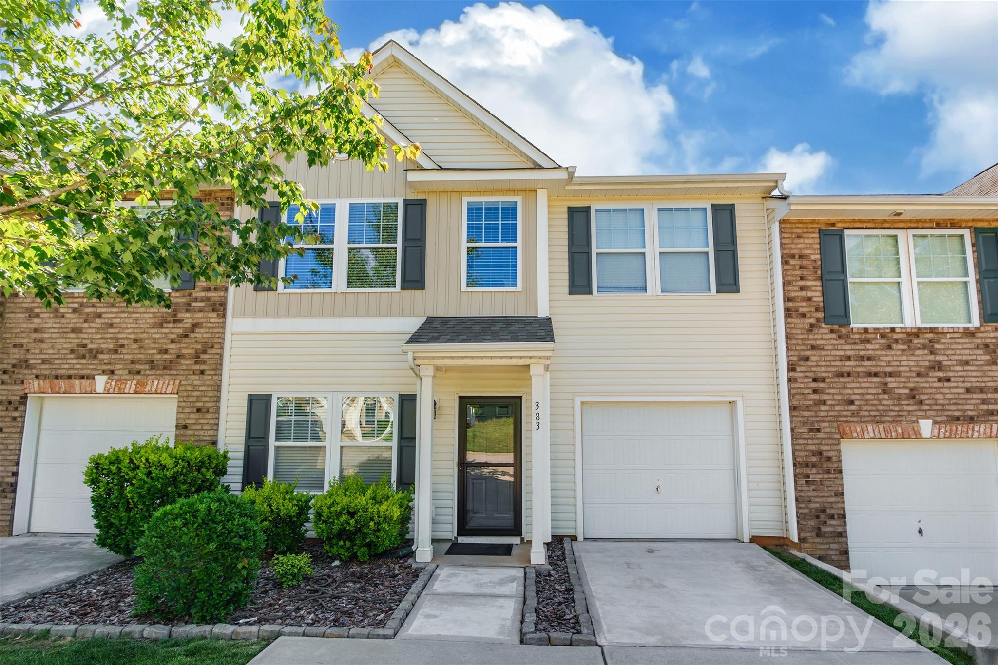383 Battery Circle, Clover, SC. property listing photo