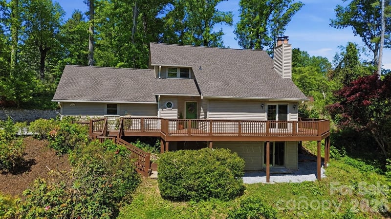 207 Wood Dale Drive, Hendersonville, NC - 3 beds, 2.5 baths, 2,319 sqft - $561,000