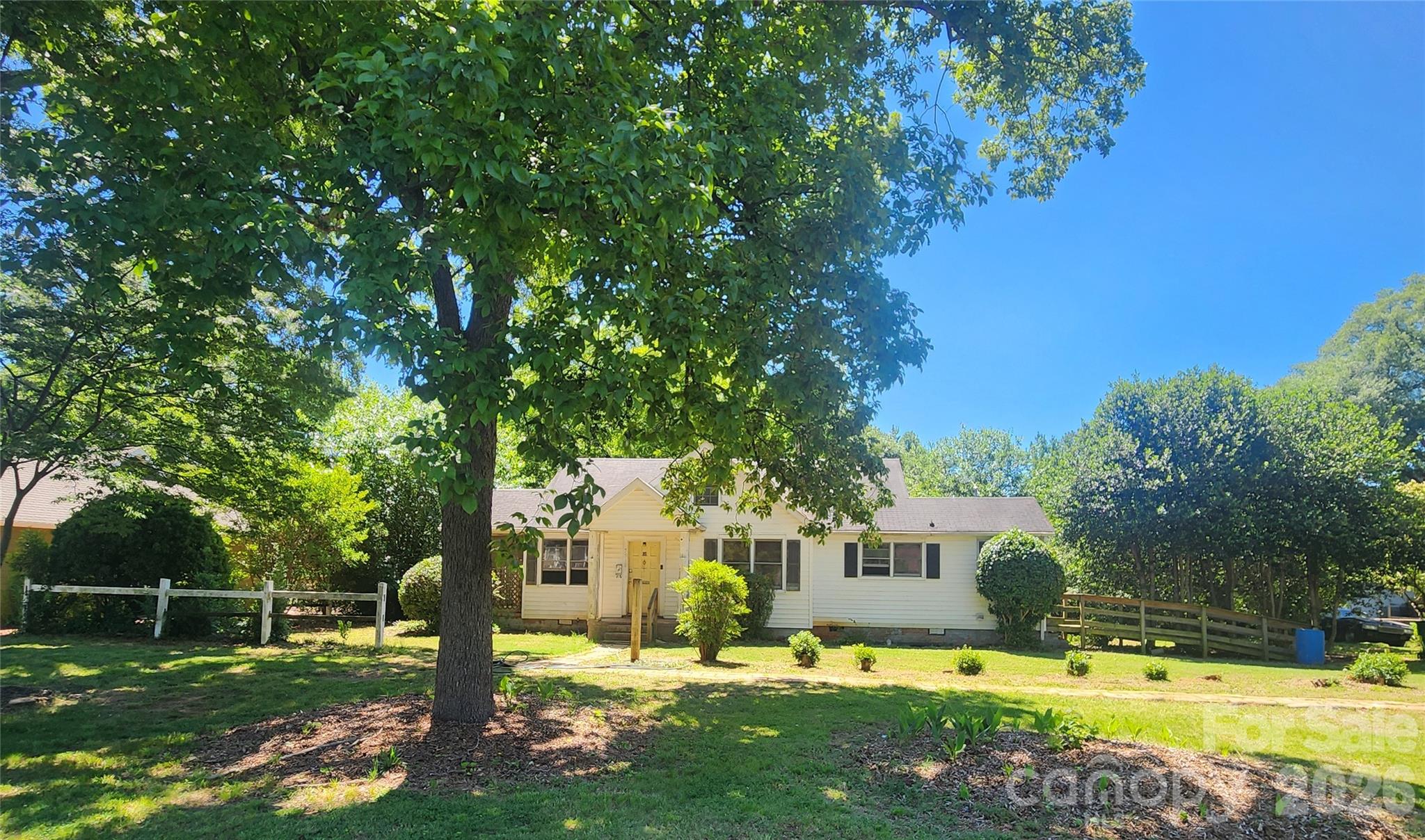 5510 Allen Road E, Charlotte, NC. property listing photo