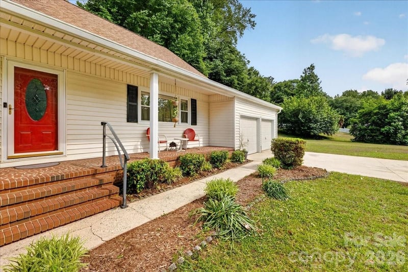 1303 Wildwood, Kannapolis, NC - 4 beds, 2 baths, 2,003 sqft - $385,000