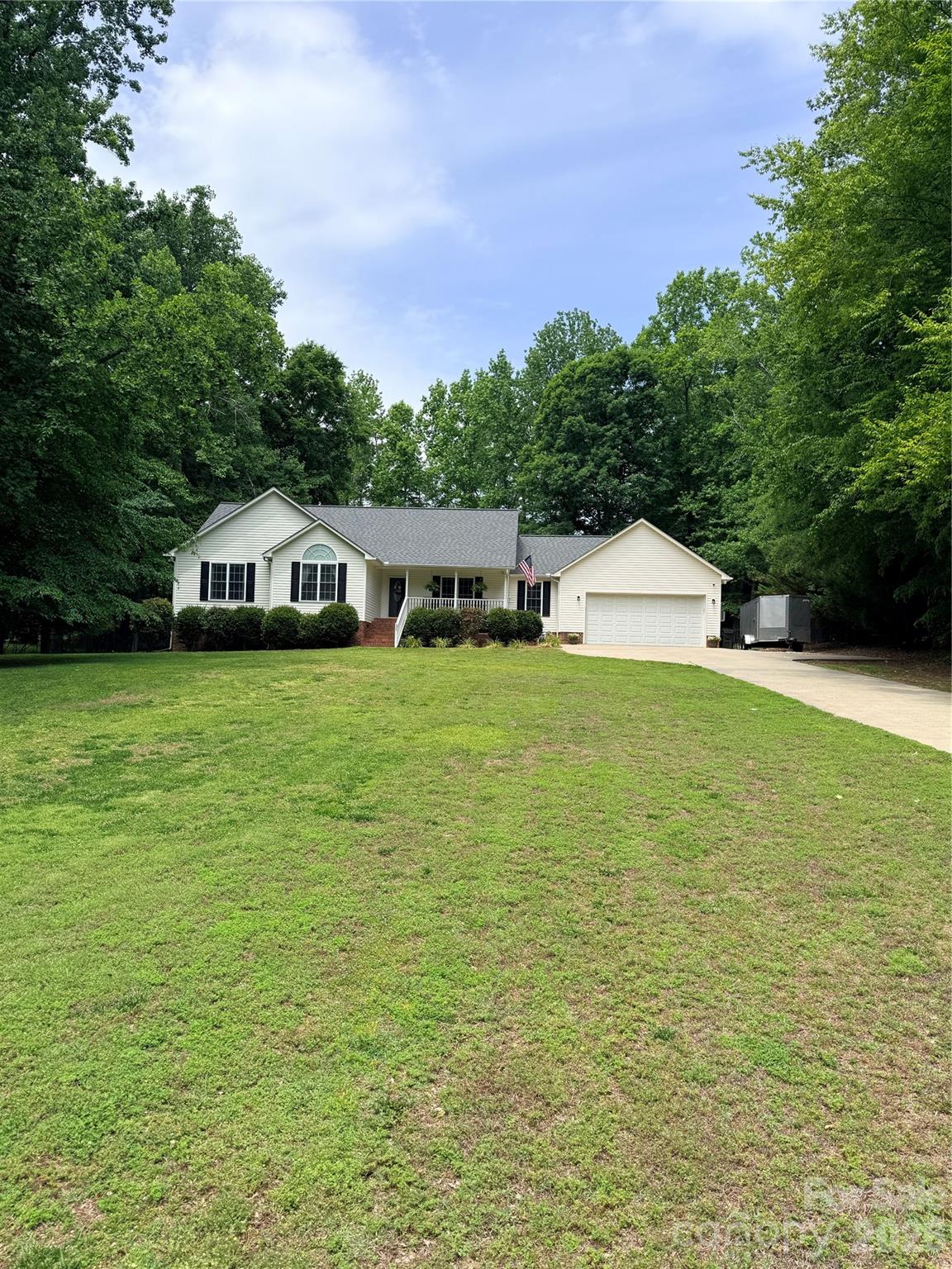 255 Tanager Drive, York, SC. property listing photo