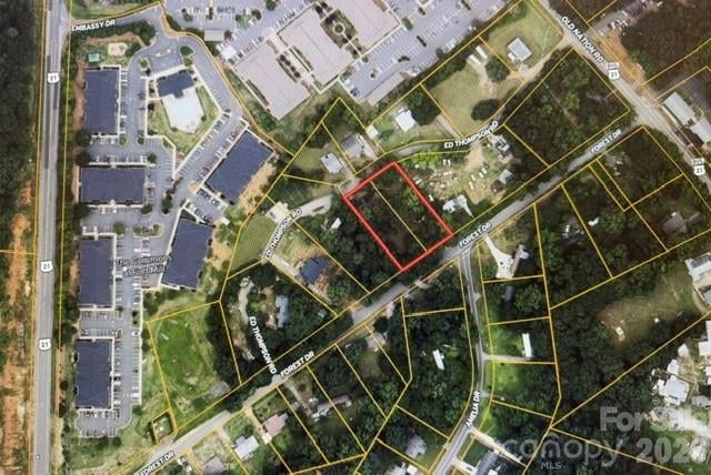 188 Forest Drive, Fort Mill, SC - 3 beds, 2 baths, 1,300 sqft - $320,000