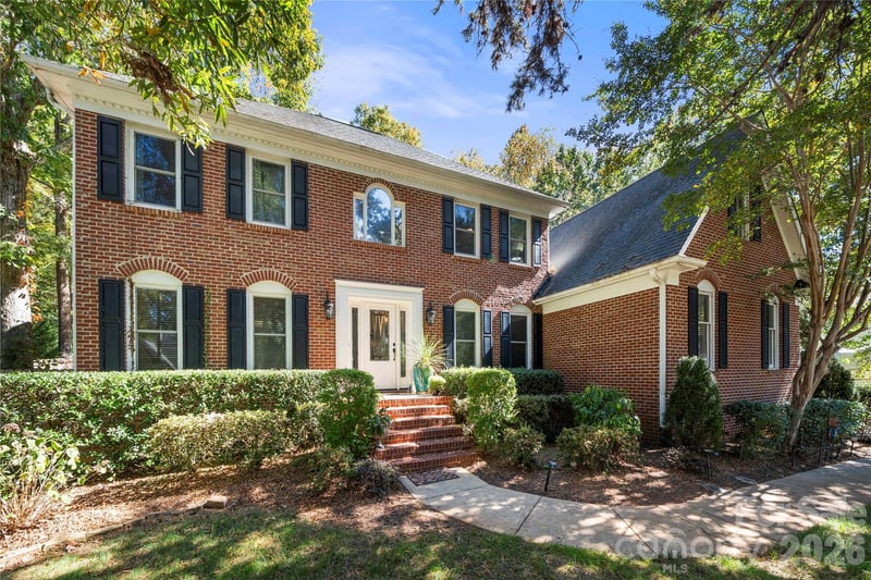 1386 Timberlane, Mooresville, NC - 6 beds, 3 baths, 3,129 sqft - $675,000