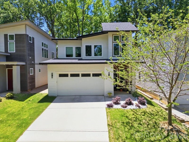 3116 Creighton Drive, Charlotte, NC - 3 beds, 2.5 baths, 2,050 sqft - $760,000