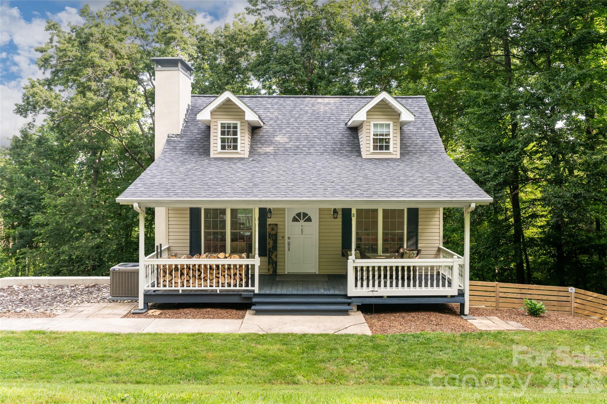 8 Coffey Place, Asheville, NC — property listing photo