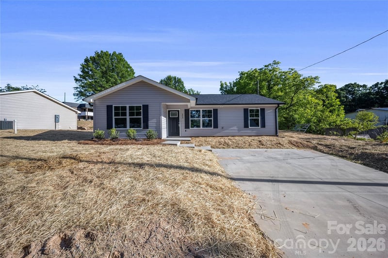 303 W 9th Street, Kannapolis, NC - 3 beds, 2 baths, 1,257 sqft - $279,900