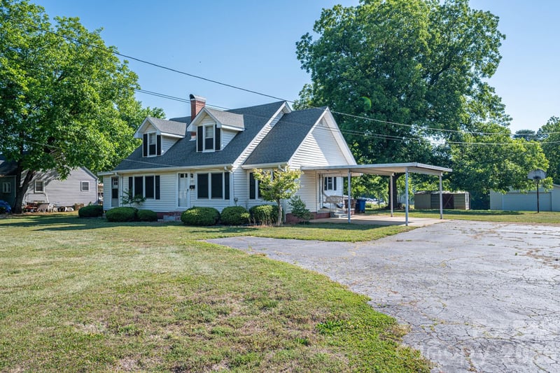 173 Salem Church Road, Lincolnton, NC - 3 beds, 1.5 baths, 1,746 sqft - $294,900