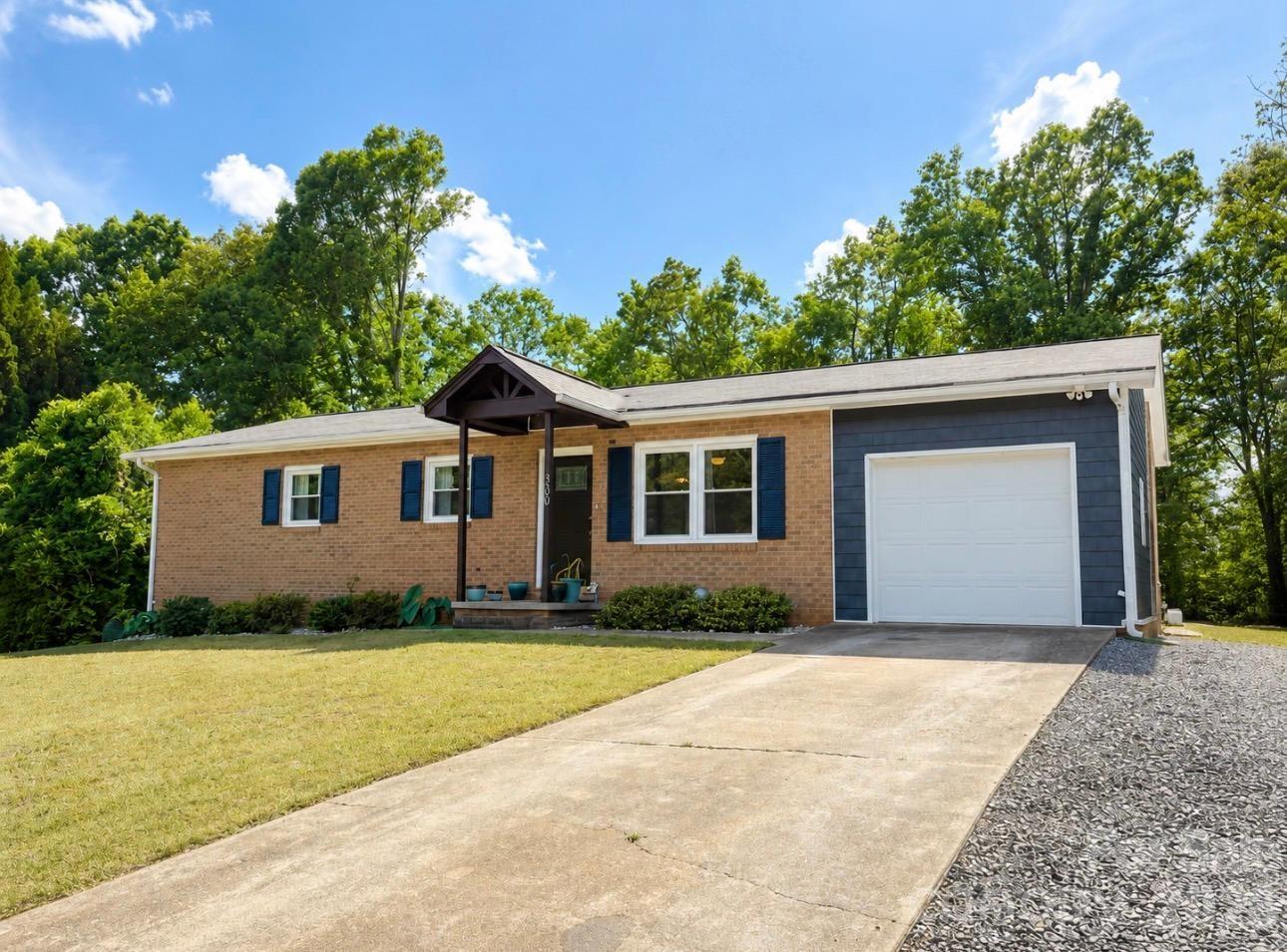 3500 Alta Vista Way, Morganton, NC. property listing photo