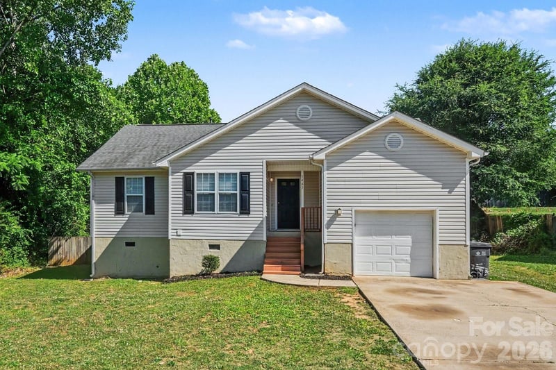 5463 Realtree Lane, Charlotte, NC - 3 beds, 2 baths, 1,032 sqft - $279,900