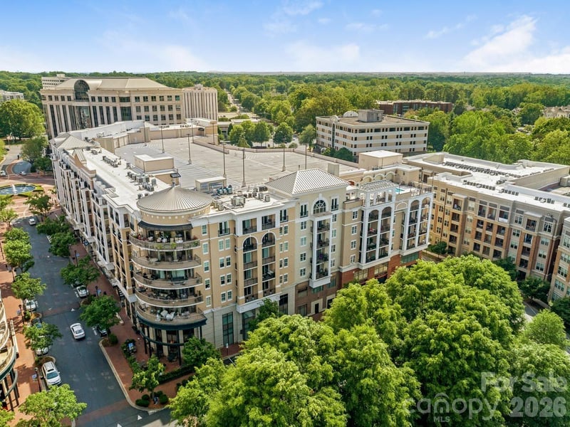 4620 Piedmont Row Drive Apt 416, Charlotte, NC - 1 bed, 1 bath, 808 sqft - $295,000