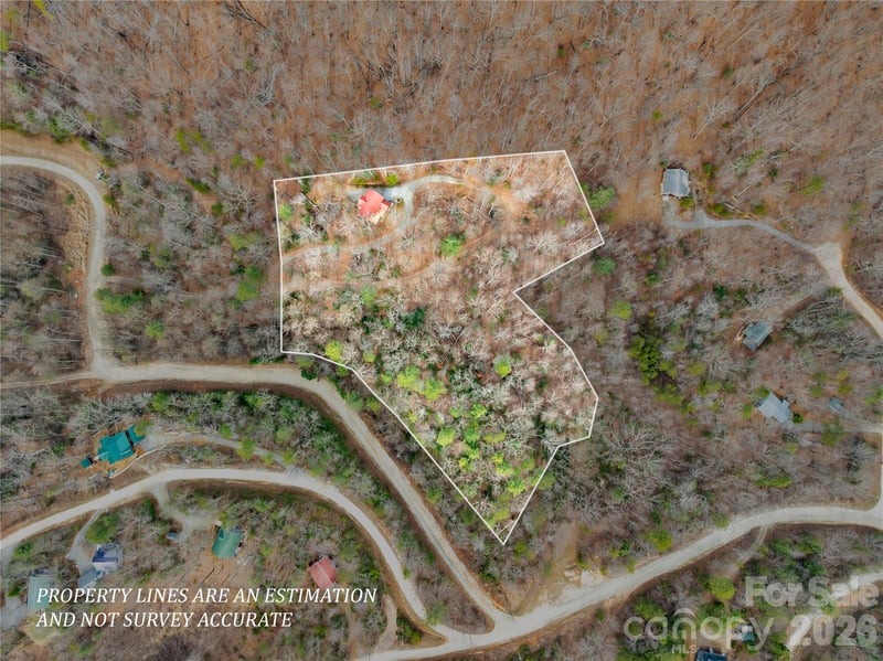 184 Deep Woods Lane, Saluda, NC - 2 beds, 2.5 baths, 1,690 sqft - $625,000