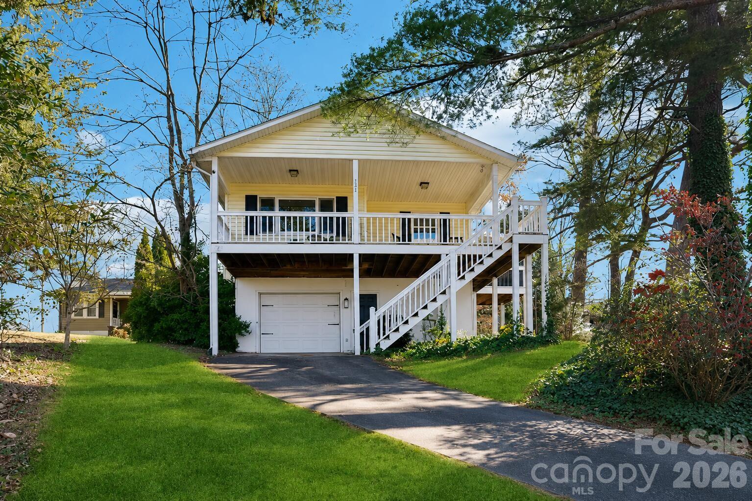 121 Oak Terrace, Arden, NC. property listing photo