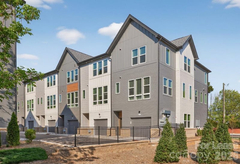 11902 Elm Lane C1, Charlotte, NC - 3 beds, 2.5 baths, 2,776 sqft - $4,565