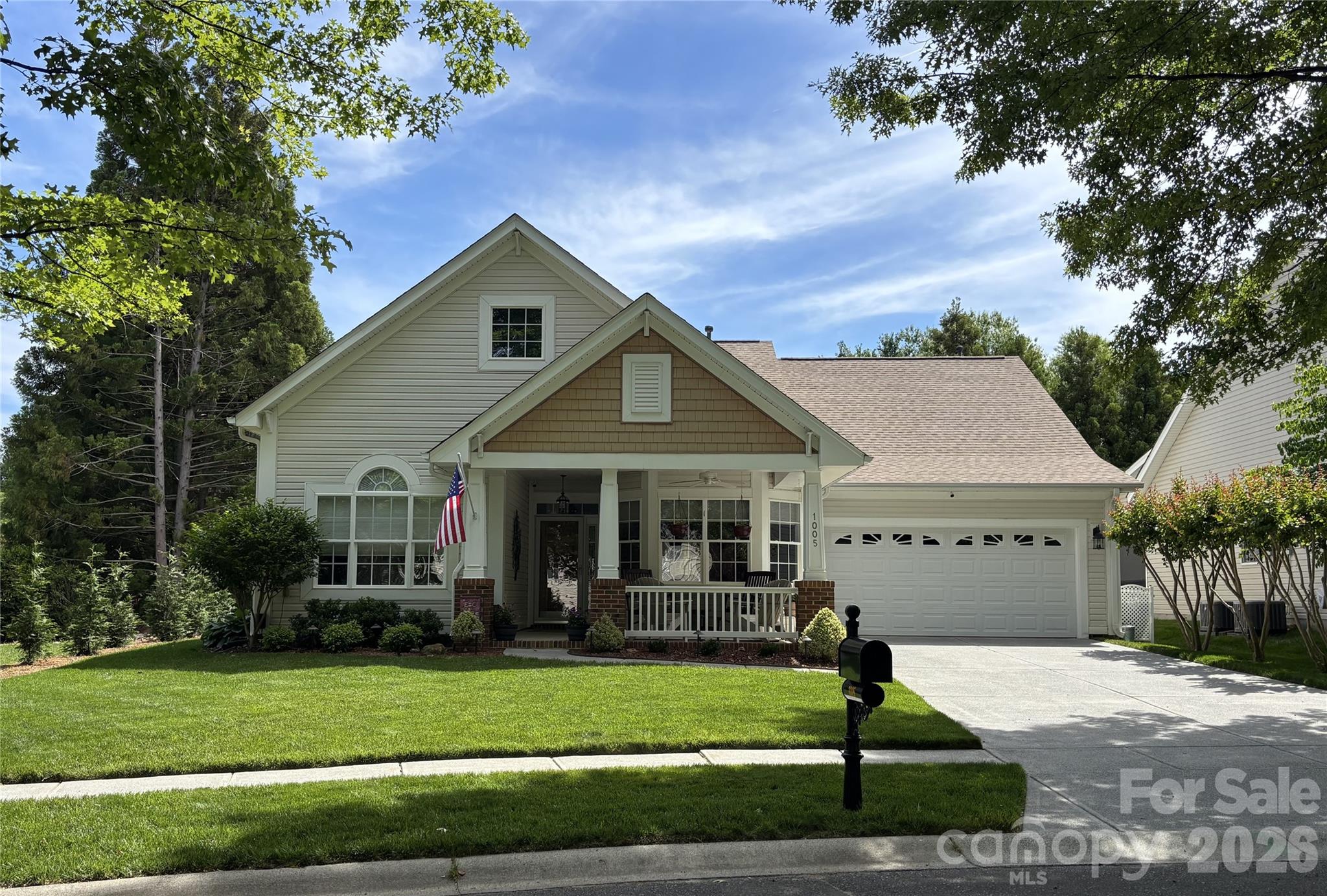 1005 Feather Oak, Matthews, NC — property listing photo 1