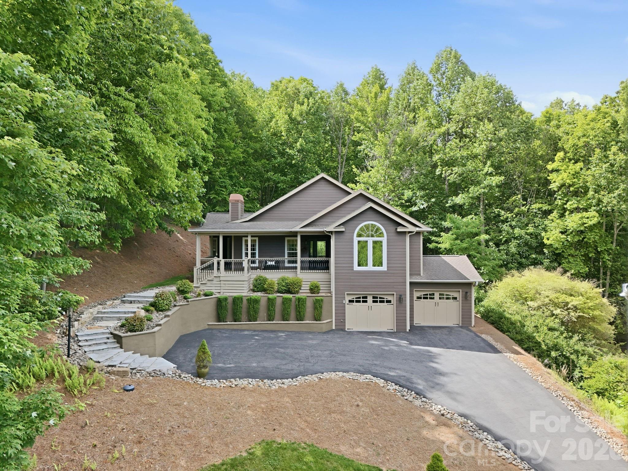 43 Smokemont Drive, Arden, NC. property listing photo