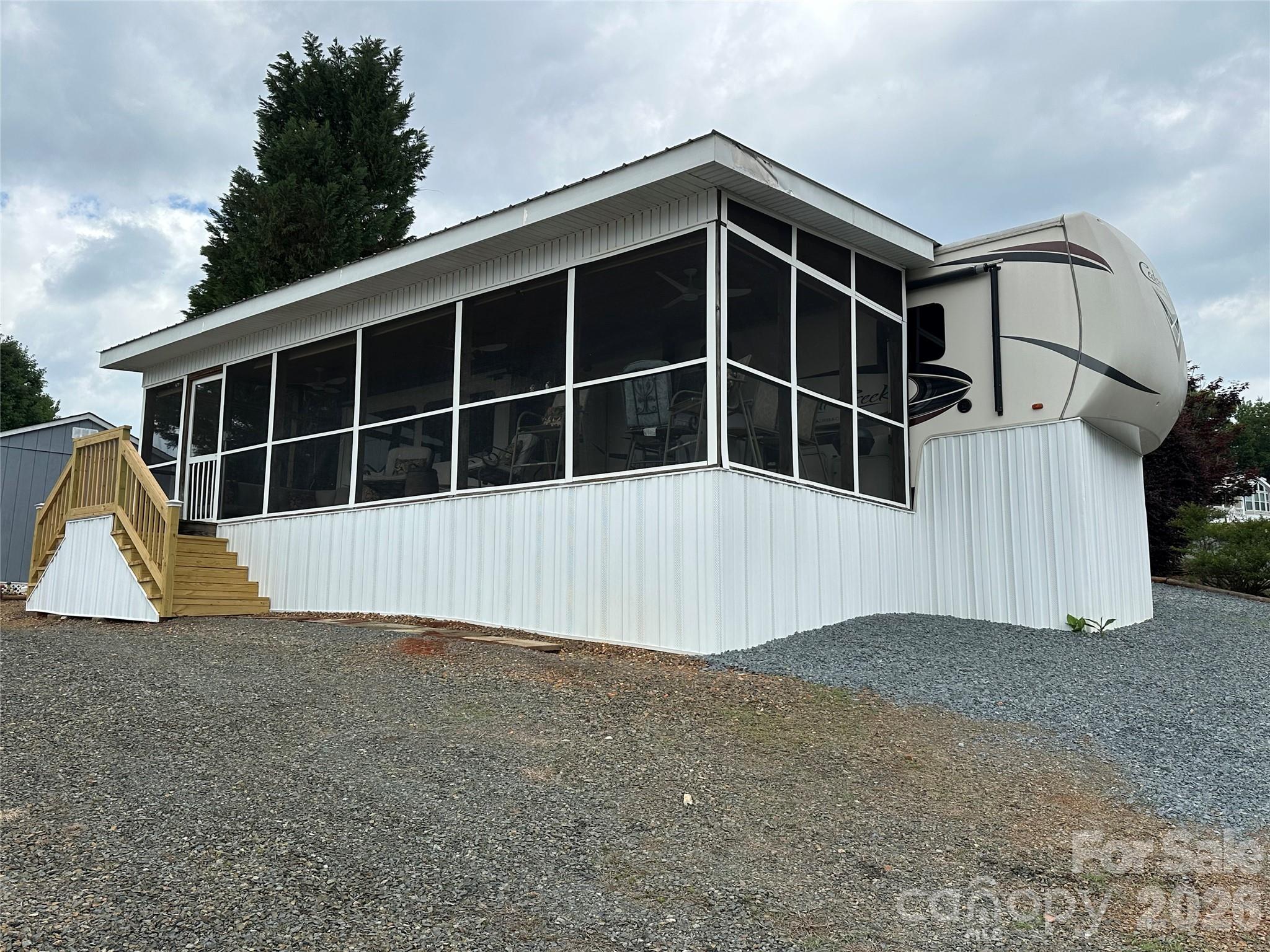 223 Grand View Drive, New London, NC — property listing photo