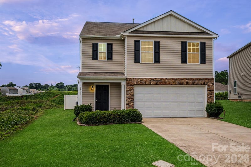 2801 Thomas Twig Drive, Dallas, NC - 5 beds, 3 baths, 2,466 sqft - $340,000
