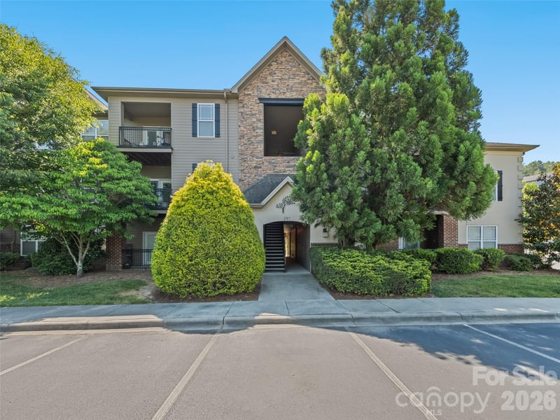 291 Brickton Village Circle Apt 207, Fletcher, NC - 3 beds, 2 baths, 1,111 sqft - $284,900